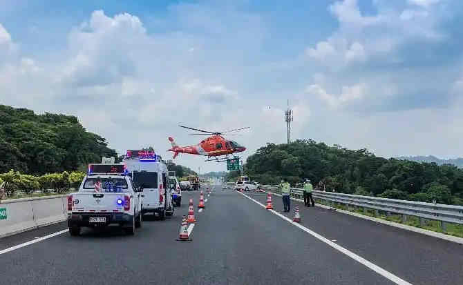 香格里拉高速公路汽车救援案例